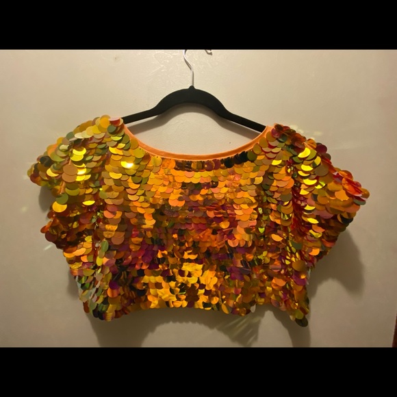 XS Rosa Bloom Crop Top in SOLAR. - Picture 2 of 3